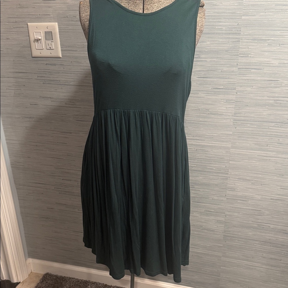 Chic Sleeveless Dark Green Mini Dress